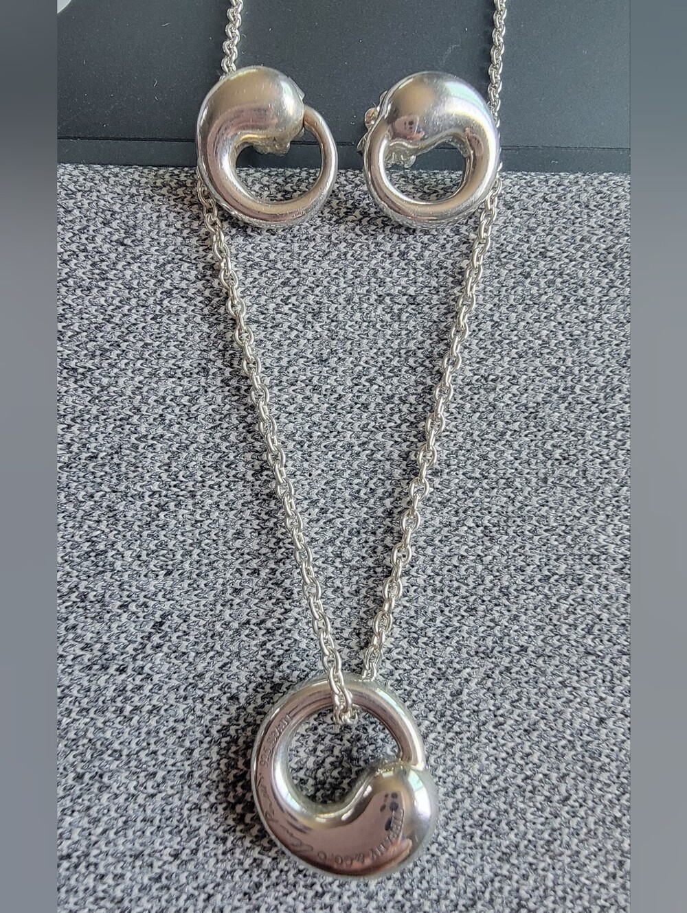 Tiffany & Co. Sterling Silver Infinity Circle Pendant Necklace and Earring Set
